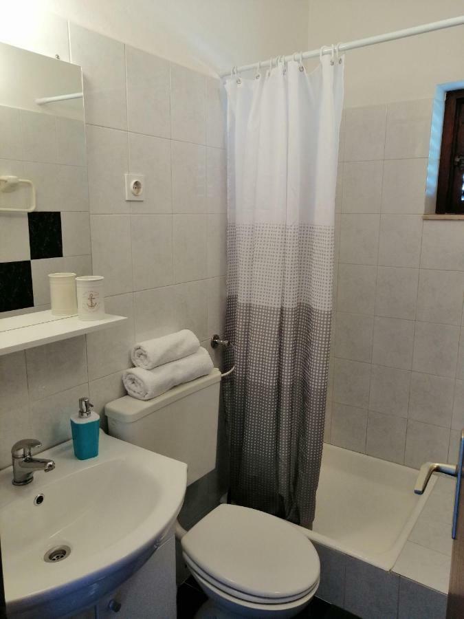 Apartments And Room Caric Йелса Екстериор снимка