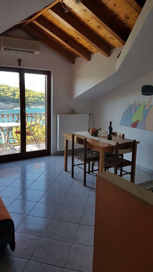 Apartments And Room Caric Йелса Екстериор снимка