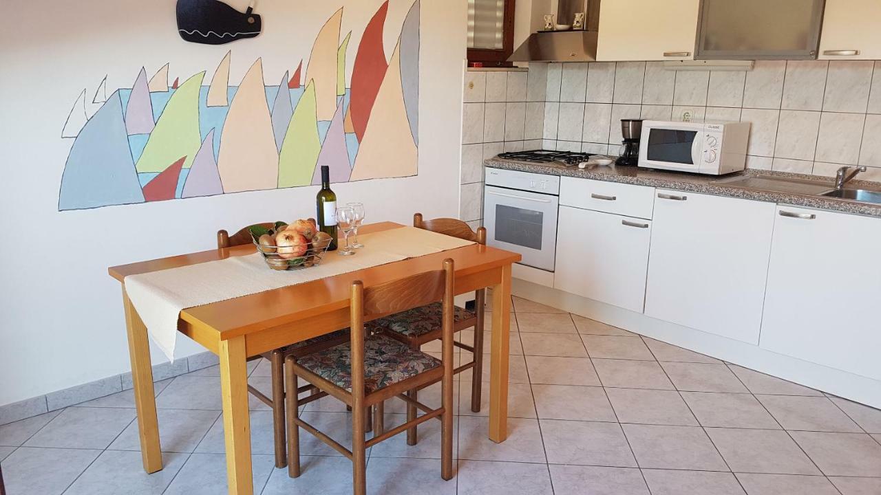 Apartments And Room Caric Йелса Екстериор снимка